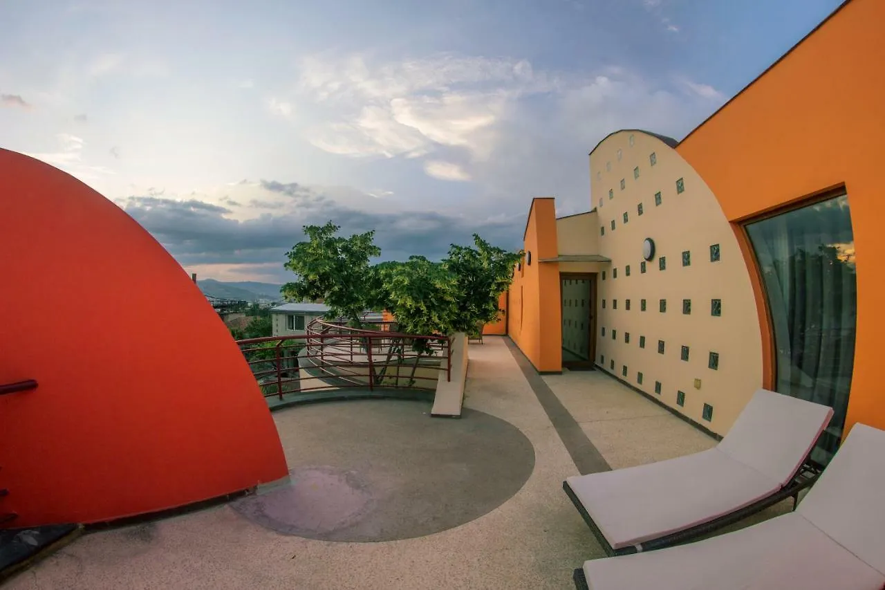 Boutique Hotel Art Villa Panorama Τυφλίδα 3*,